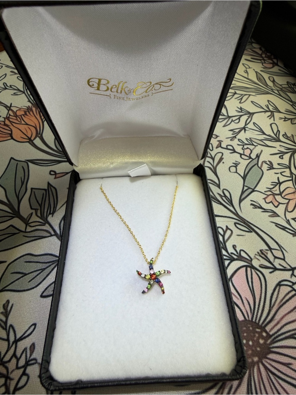 EFFY 14k gold starfish Necklace ctw .43 18 or 16inch length - Picture 3 of 10